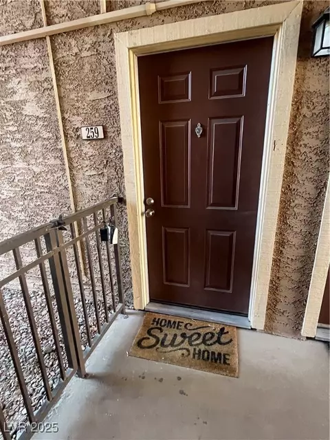 5260 River Glen Dr #259, Las Vegas, NV 89103