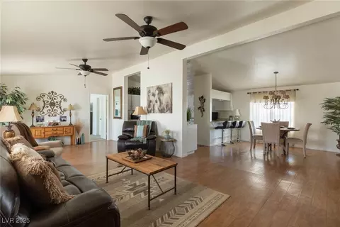 3164 Gavilan Ln, Las Vegas, NV 89122