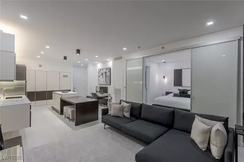 3726 Las Vegas Blvd #2902, Las Vegas, NV 89158