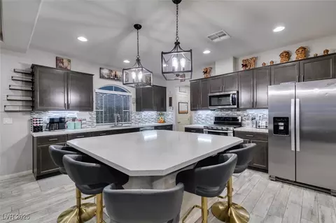 9874 Smokey Moon St, Las Vegas, NV 89141