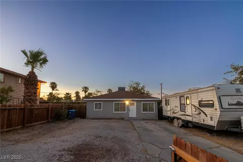 3015 Cedar St, Las Vegas, NV 89104