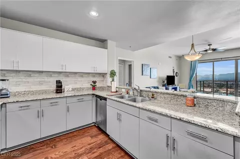 8255 Las Vegas Blvd #1715, Las Vegas, NV 89123