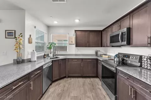 2682 Weathered Copper Ave, North Las Vegas, NV 89086