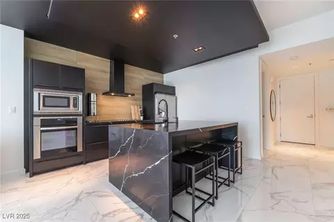 4471 Dean Martin Dr #2005, Las Vegas, NV 89103