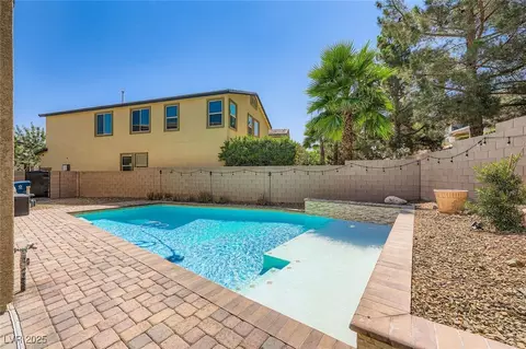 2947 Caxton Grove Dr, Henderson, NV 89052