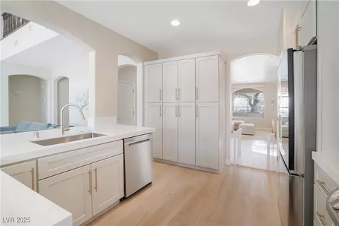 9917 Dusty Winds Ave, Las Vegas, NV 89117