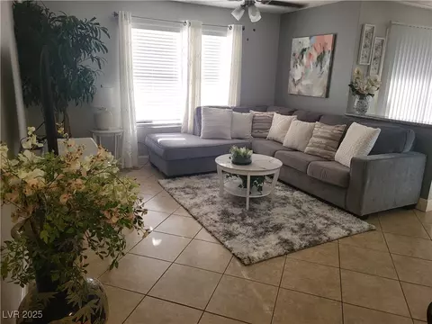 5055 W Hacienda Ave #1081, Las Vegas, NV 89118
