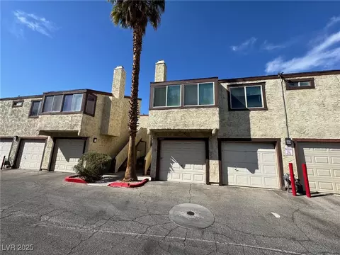 5007 Spencer St #A, Las Vegas, NV 89119