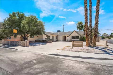 1700 Ivanhoe Way, Las Vegas, NV 89102