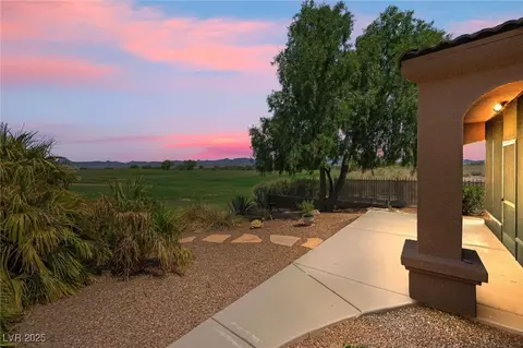 Exterior - 2520 Links Dr, Laughlin, NV 89029 photo 1 of 13