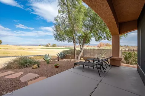 Exterior - 2520 Links Dr, Laughlin, NV 89029 photo 7 of 13