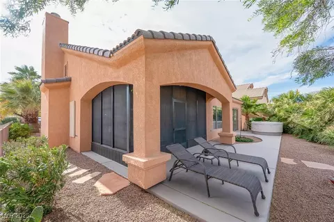 Exterior - 2520 Links Dr, Laughlin, NV 89029 photo 11 of 13