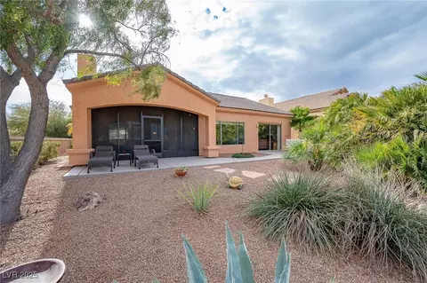 Exterior - 2520 Links Dr, Laughlin, NV 89029 photo 10 of 13