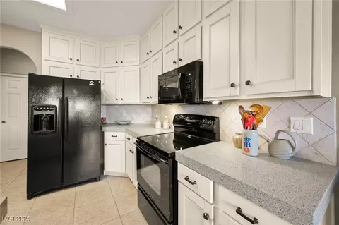 Kitchen - 2520 Links Dr, Laughlin, NV 89029 photo 1 of 4