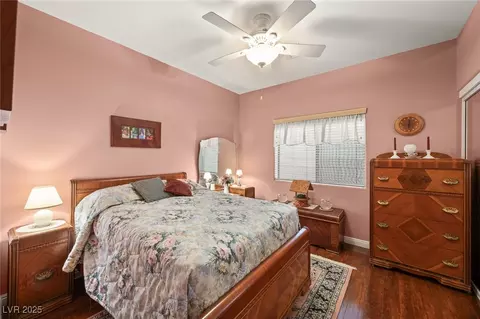 Bedroom - 2520 Links Dr, Laughlin, NV 89029 photo 4 of 5