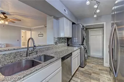 2843 Geary Pl #3107, Las Vegas, NV 89109