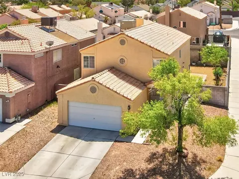 8125 Hercules Dr, Las Vegas, NV 89128