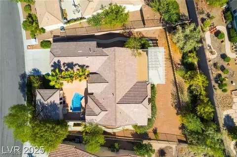 3029 Brownbirds Nest Dr, Henderson, NV 89052
