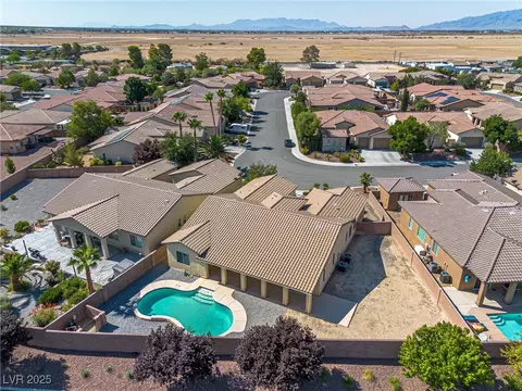 5300 La Terra Ave, Pahrump, NV 89061