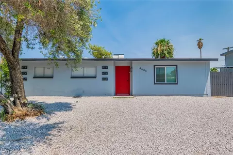 4686 Gabriel Dr, Las Vegas, NV 89121
