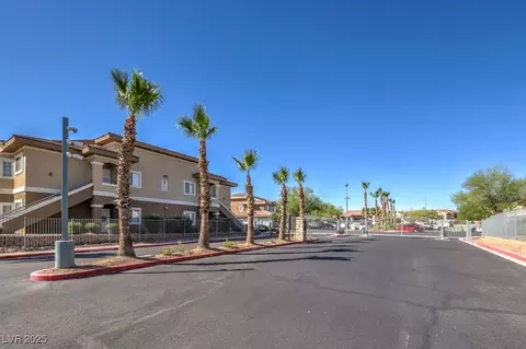 833 Aspen Peak Loop #814, Henderson, NV 89011