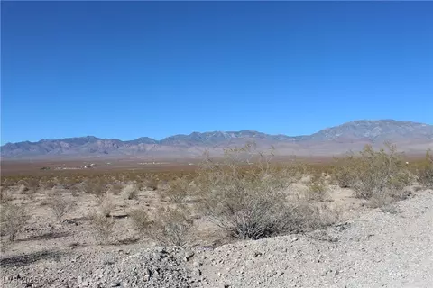 1130 E Harris Farm Rd, Pahrump, NV 89060