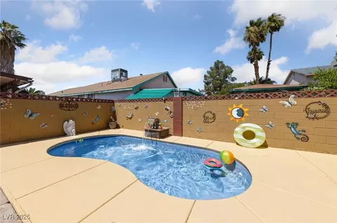 1631 Mapleleaf St, Las Vegas, NV 89142