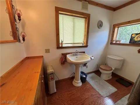 Bath - 591 E 308th South St, Ely, NV 89301 photo 3 of 7