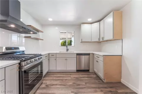 1313 Purple Sage Ave, Las Vegas, NV 89108