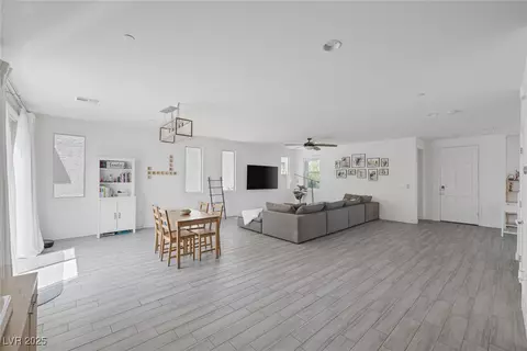 412 Gracious Way, Henderson, NV 89011