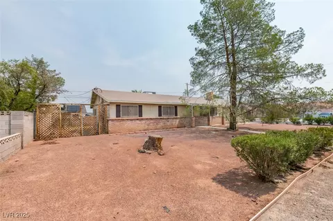 4792 E Cincinnati Ave, Las Vegas, NV 89104