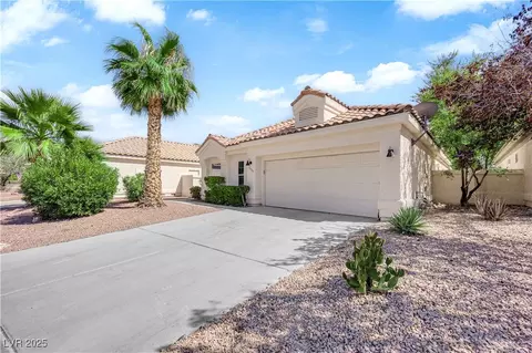 7829 Ben Hogan Dr, Las Vegas, NV 89149