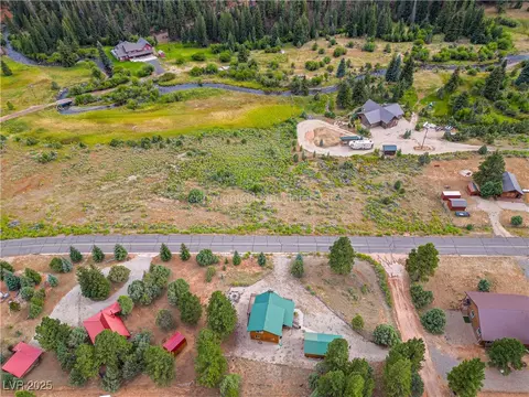 View/Area - 797 E Aspen Meadow Dr, Mammoth Creek, UT 84735 photo 2 of 6