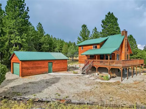 Exterior - 797 E Aspen Meadow Dr, Mammoth Creek, UT 84735 photo 8 of 9