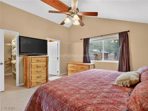 Bedroom - 797 E Aspen Meadow Dr, Mammoth Creek, UT 84735 photo 5 of 10