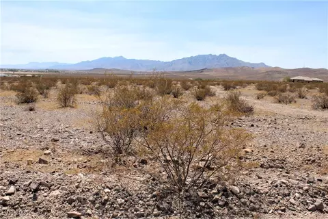 5561 W Betty Ave, Pahrump, NV 89060
