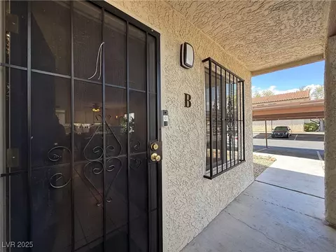 3245 Arville St #B, Las Vegas, NV 89102