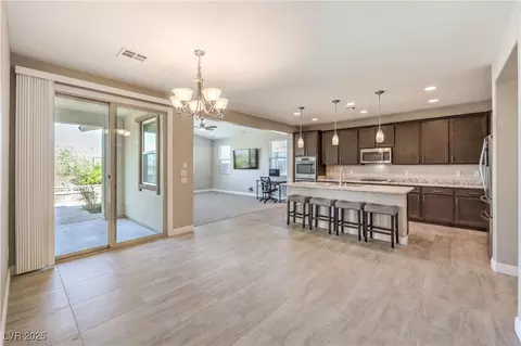 5720 Mesa Mountain Dr, Las Vegas, NV 89135