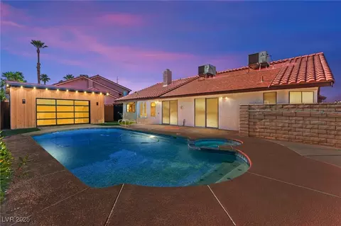 8505 Custer Ct, Las Vegas, NV 89117