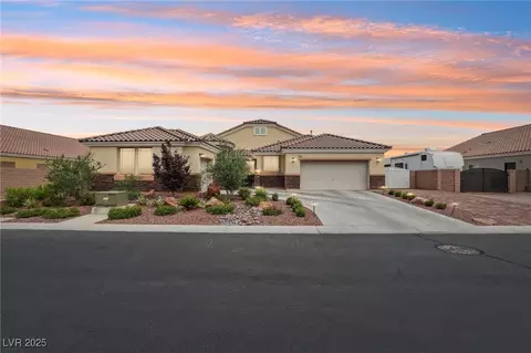 10232 All Seasons St, Las Vegas, NV 89131