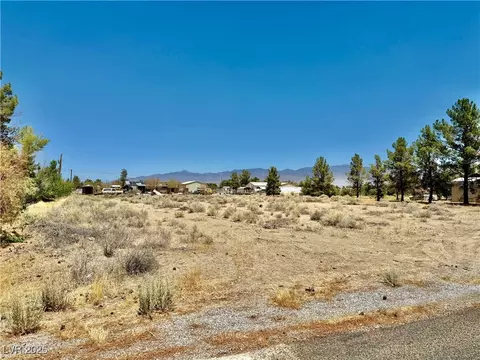 1860 W Irons St, Pahrump, NV 89048