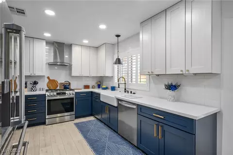 2632 Tumble Brook Dr, Las Vegas, NV 89134