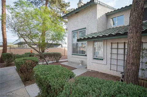 2430 Old Forge Ln #106, Las Vegas, NV 89121