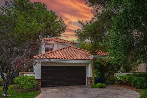 2112 Lookout Point Cir, Las Vegas, NV 89117
