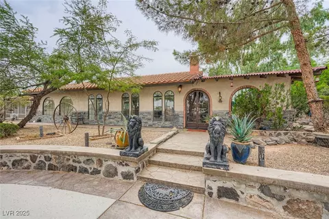 10410 La Cienega St, Las Vegas, NV 89183