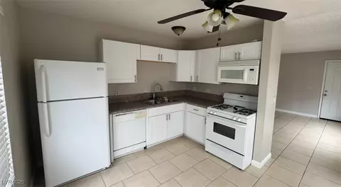 Kitchen - 4754 Willow Crest Ave, Las Vegas, NV 89147 photo 1 of 1