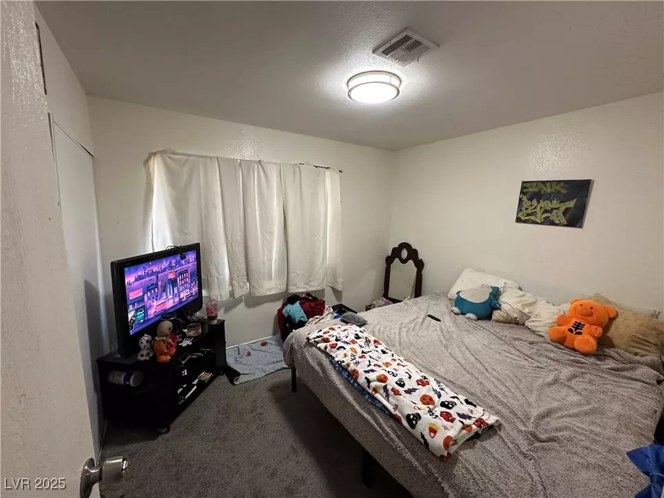 Bedroom - 828 Held Rd, Las Vegas, NV 89101 photo 2 of 4