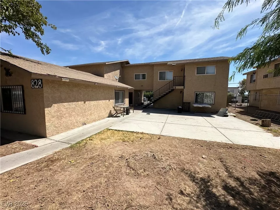 Exterior - 828 Held Rd, Las Vegas, NV 89101 photo 6 of 8
