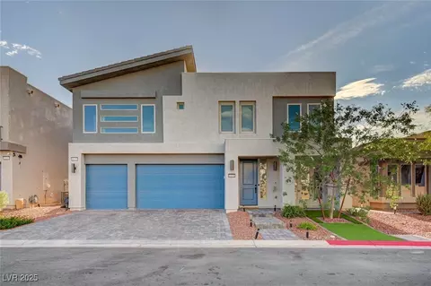 8475 Iron Heart Ln, Las Vegas, NV 89113