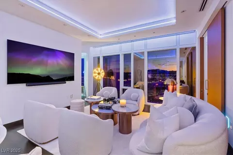 3750 Las Vegas Blvd #2911, Las Vegas, NV 89158
